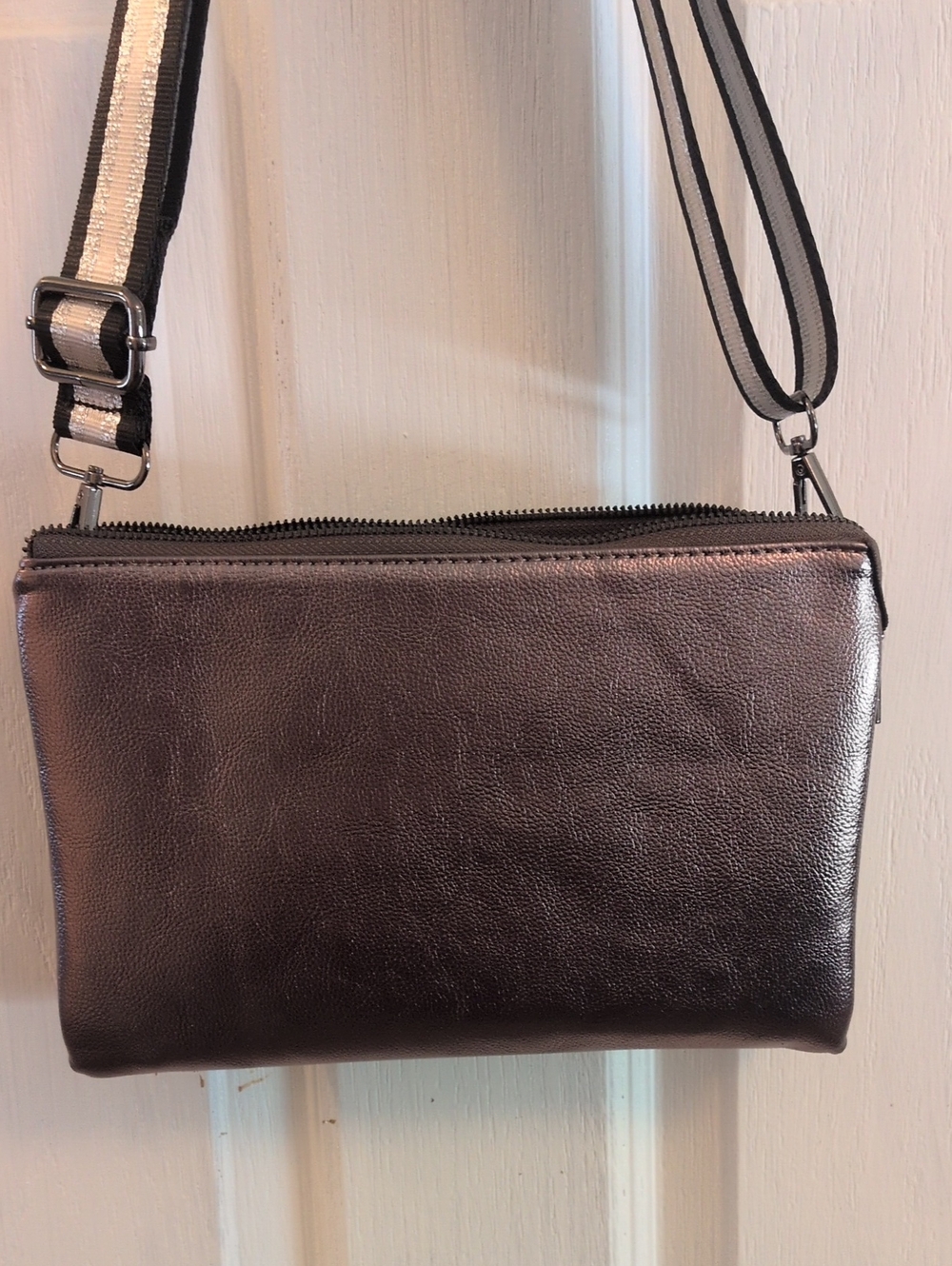 Jen & Co Metallic Pewter CB with Adjustable Strap